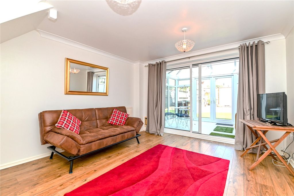 Property photo 3 of 17 Picture No. 04