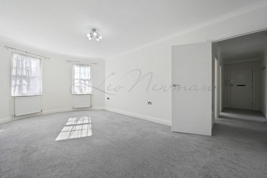 Property photo 3 of 9