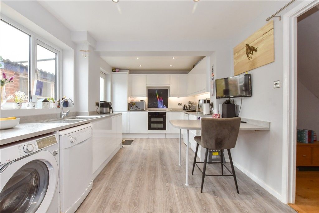 Property photo 2 of 15 Kitchen/Diner