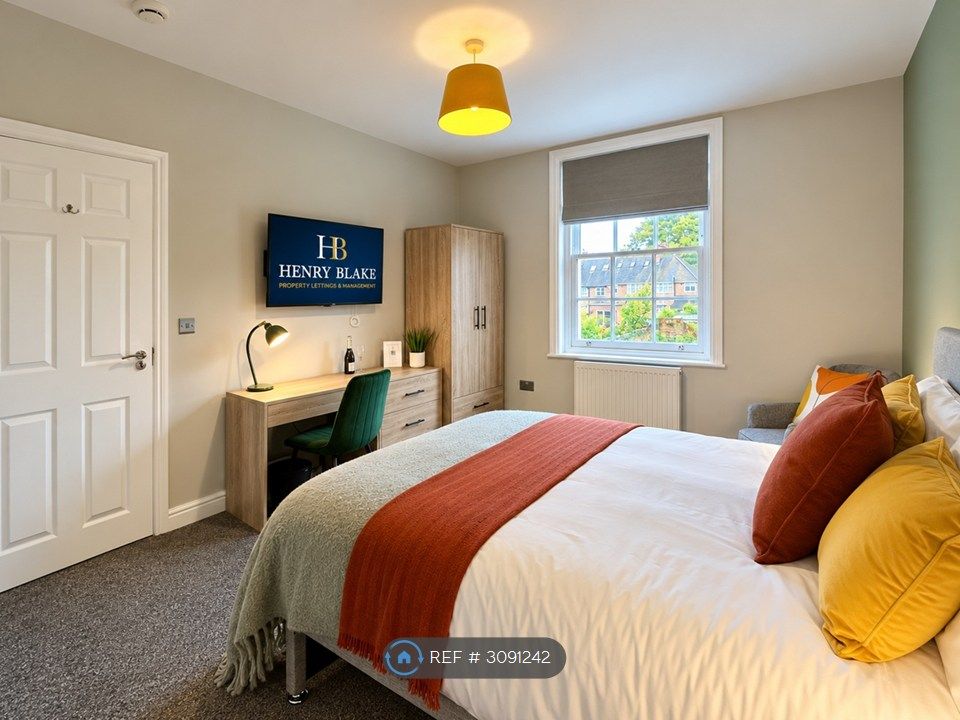 Property photo 2 of 10 Room 4