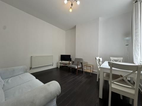 Property photo 2 of 27