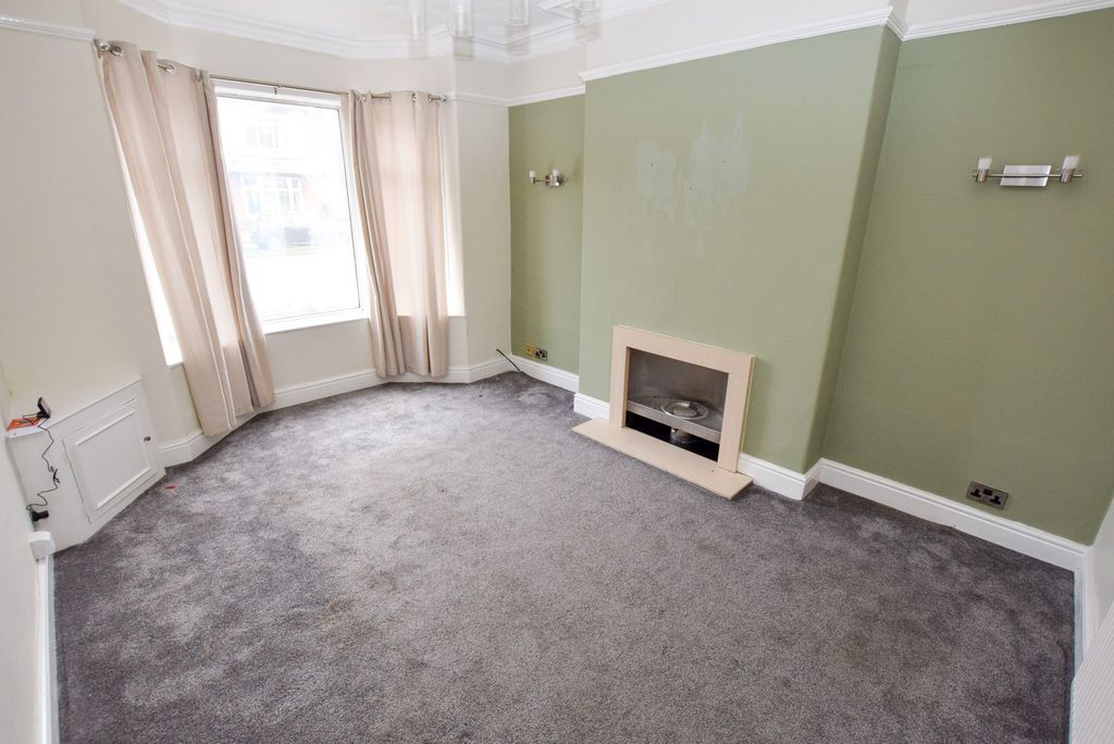 Property photo 3 of 23