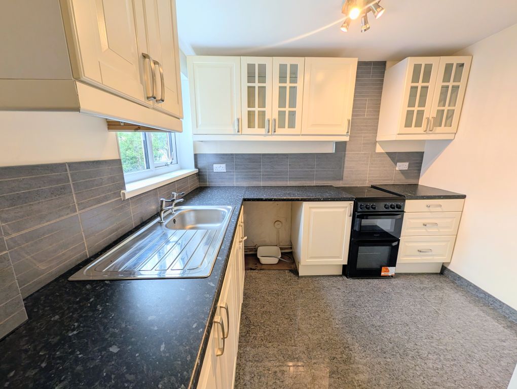 Property photo 2 of 7 Pxl_20260416_104510051~2