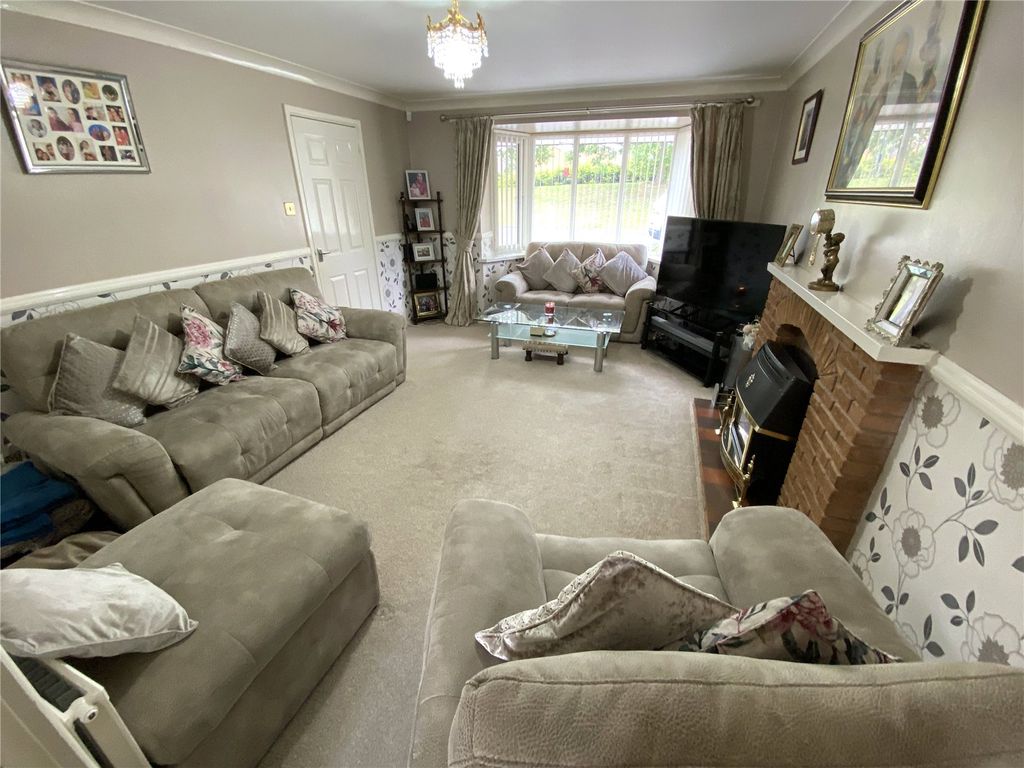 Property photo 2 of 20 Picture No. 13