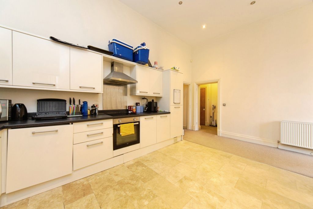 Property photo 3 of 16 Pbox-Img.Jpg