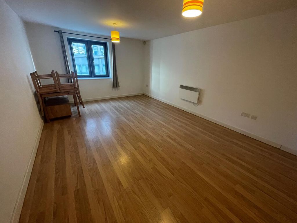 Property photo 3 of 5 Living Room