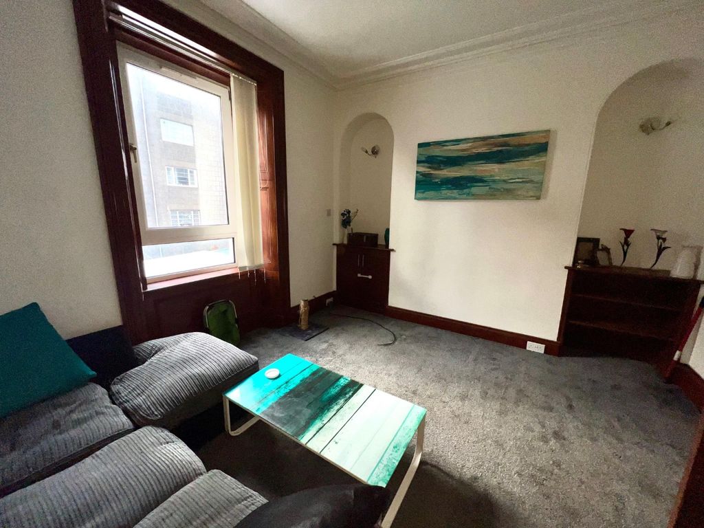 Property photo 2 of 8 Photo 2