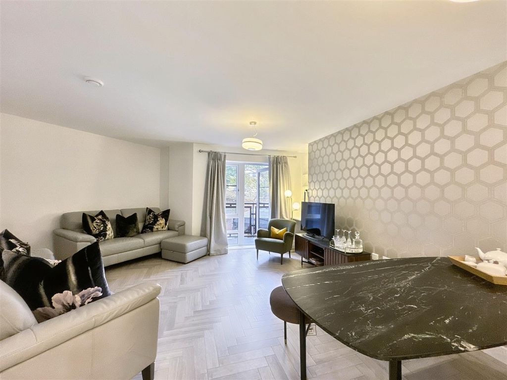 Property photo 2 of 9 Lounge/Diner