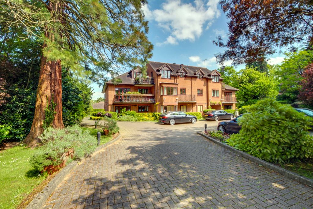 Property photo 1 of 13 Exterior