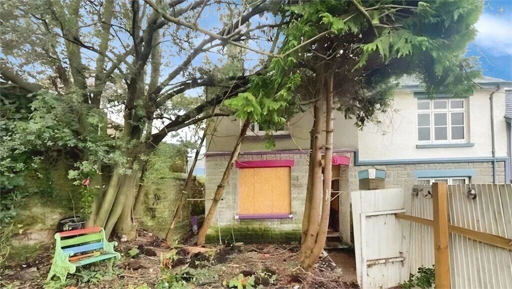 Property photo 1 of 5