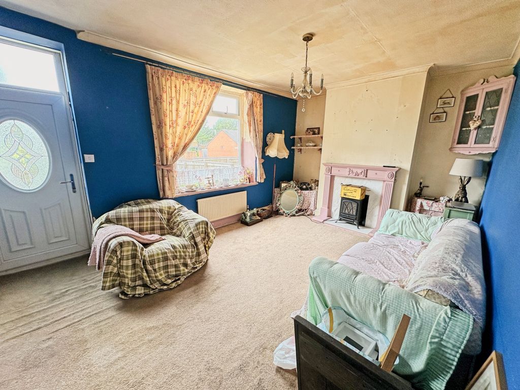 Property photo 2 of 26