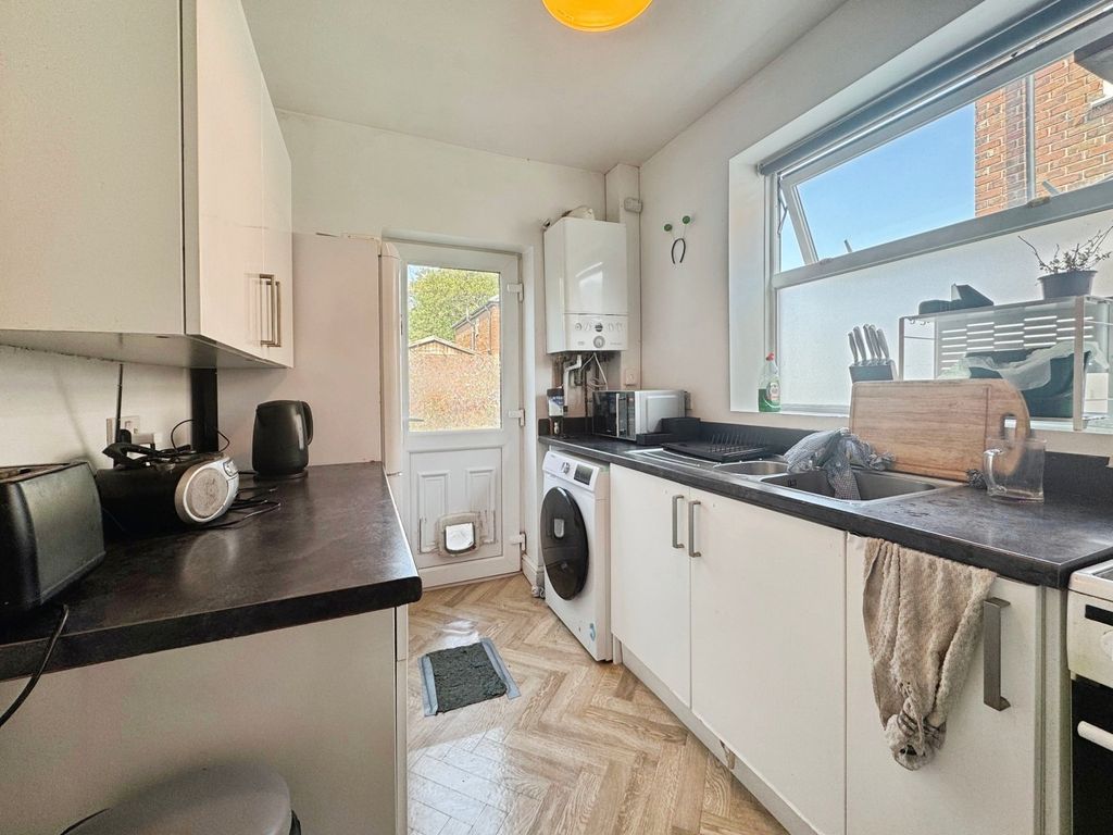 Property photo 3 of 11 Picture No. 12