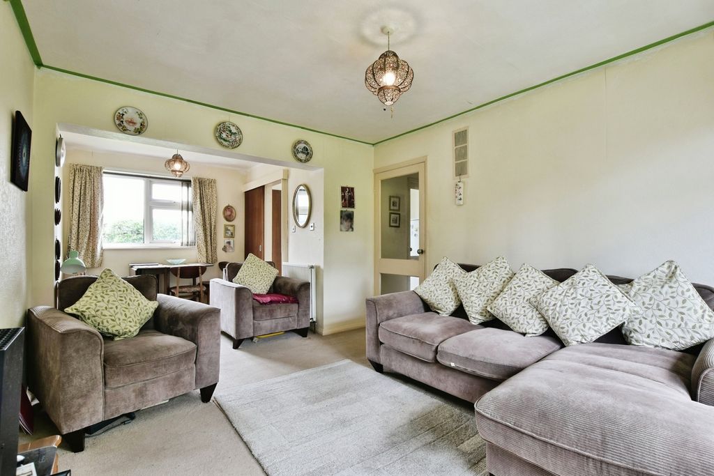 Property photo 2 of 21 Pbox-Img.Jpg