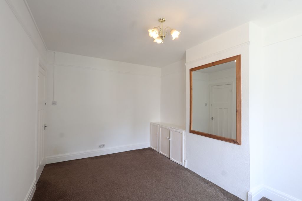 Property photo 3 of 10 Img_0421