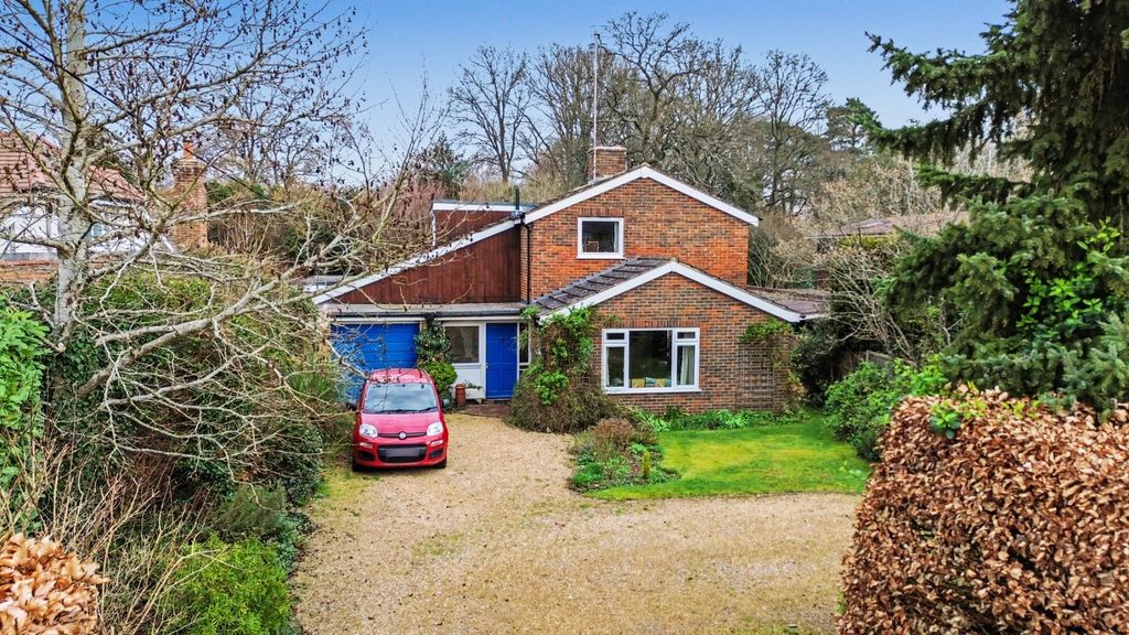 Property photo 2 of 18 Picture No. 34