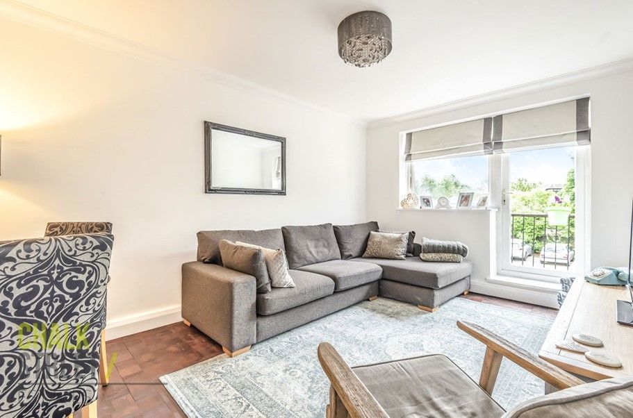 Property photo 3 of 14