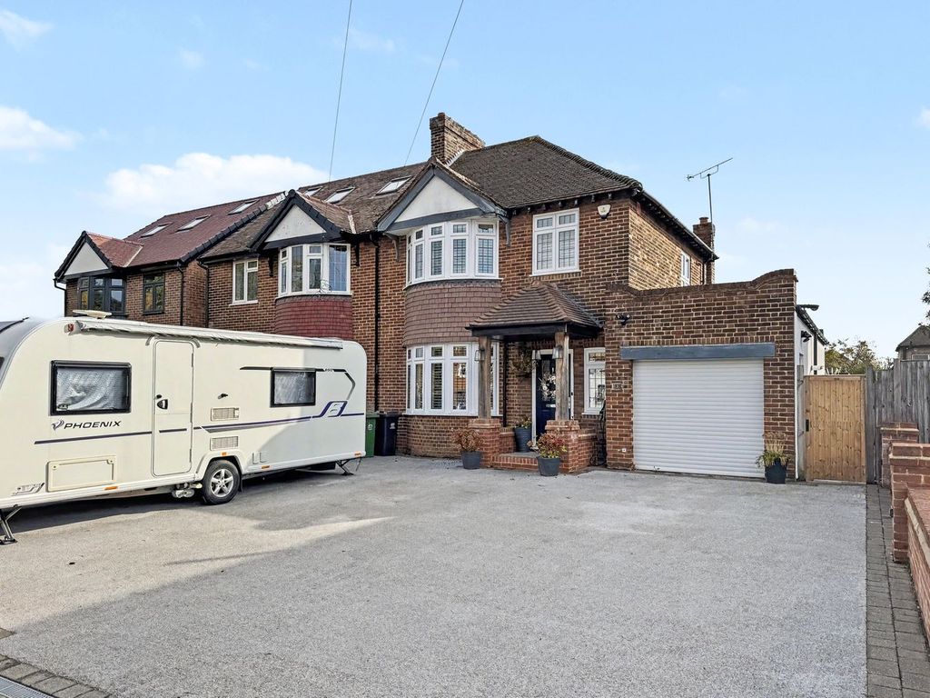 Property photo 1 of 27