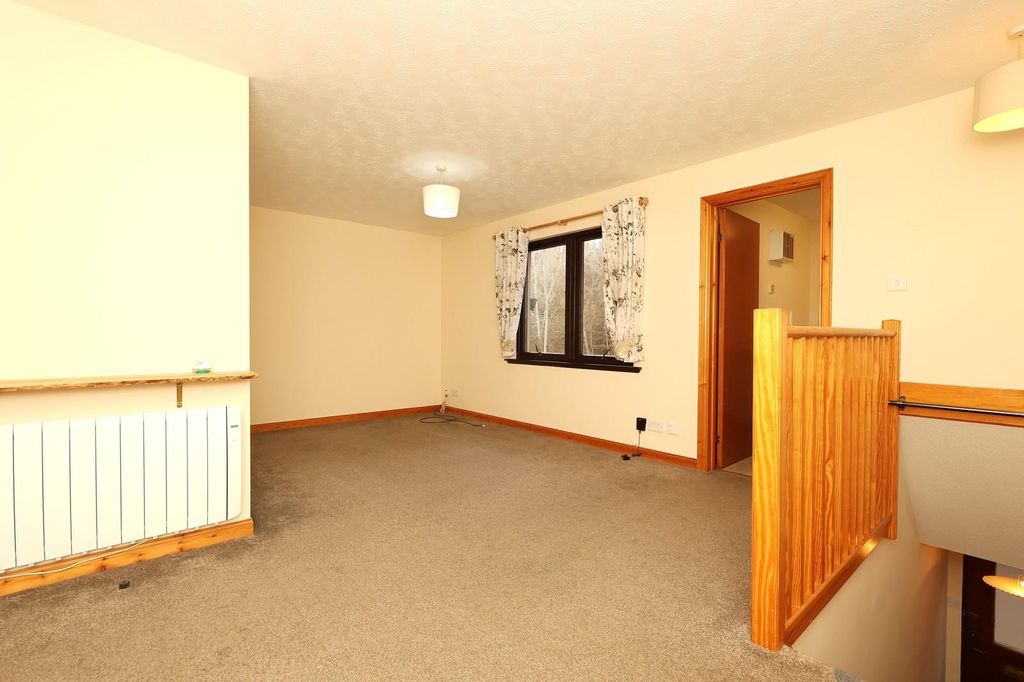 Additional image 4 of 1 bed flat for sale55 Murray Terrace, Smithton, Inverness. IV2