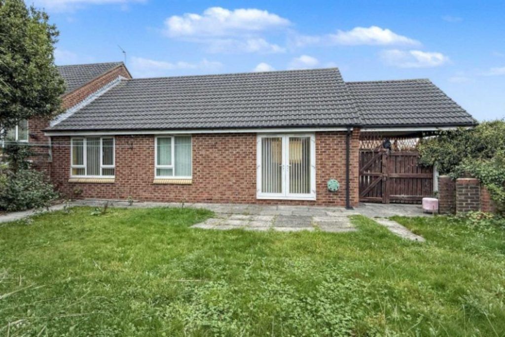 Property photo 3 of 9