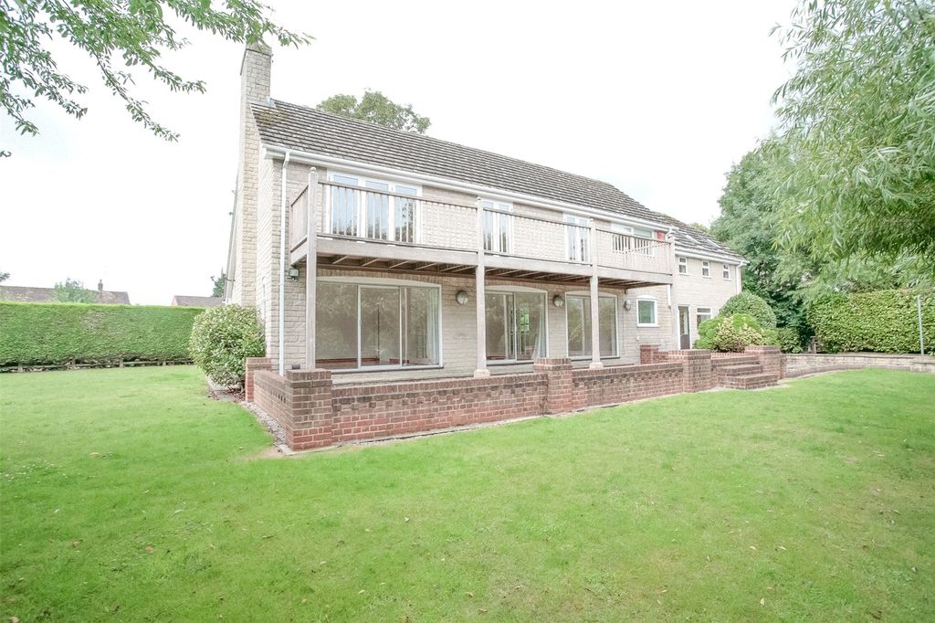 Property photo 2 of 23 Picture No. 47