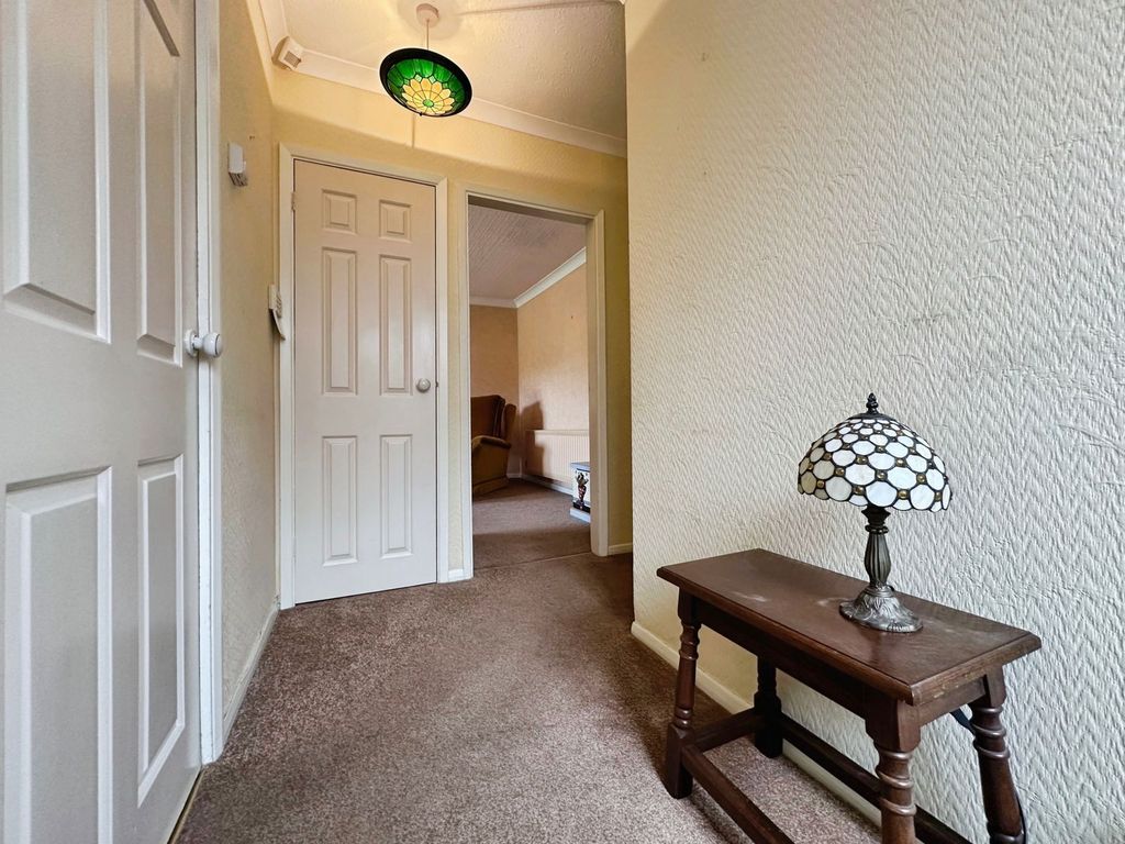 Property photo 3 of 31