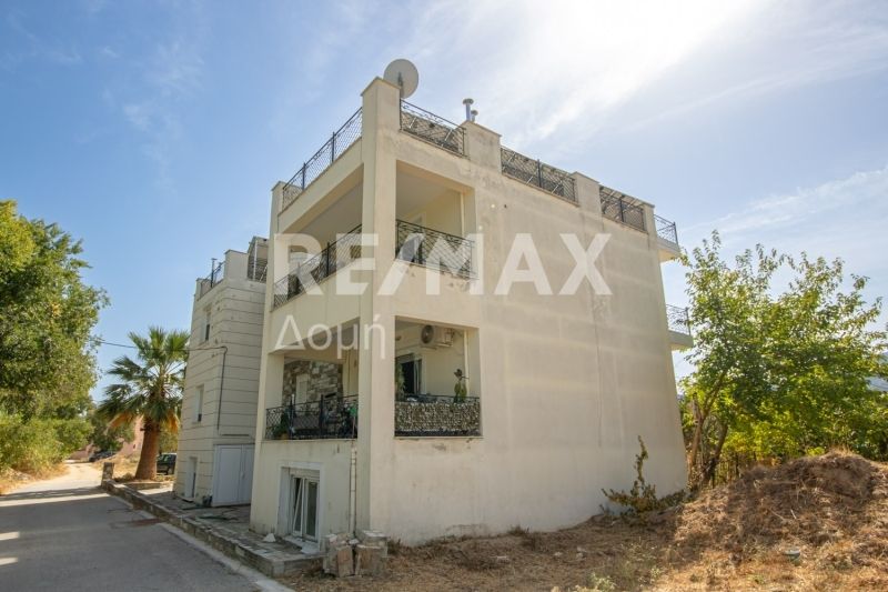 Property photo 1 of 25