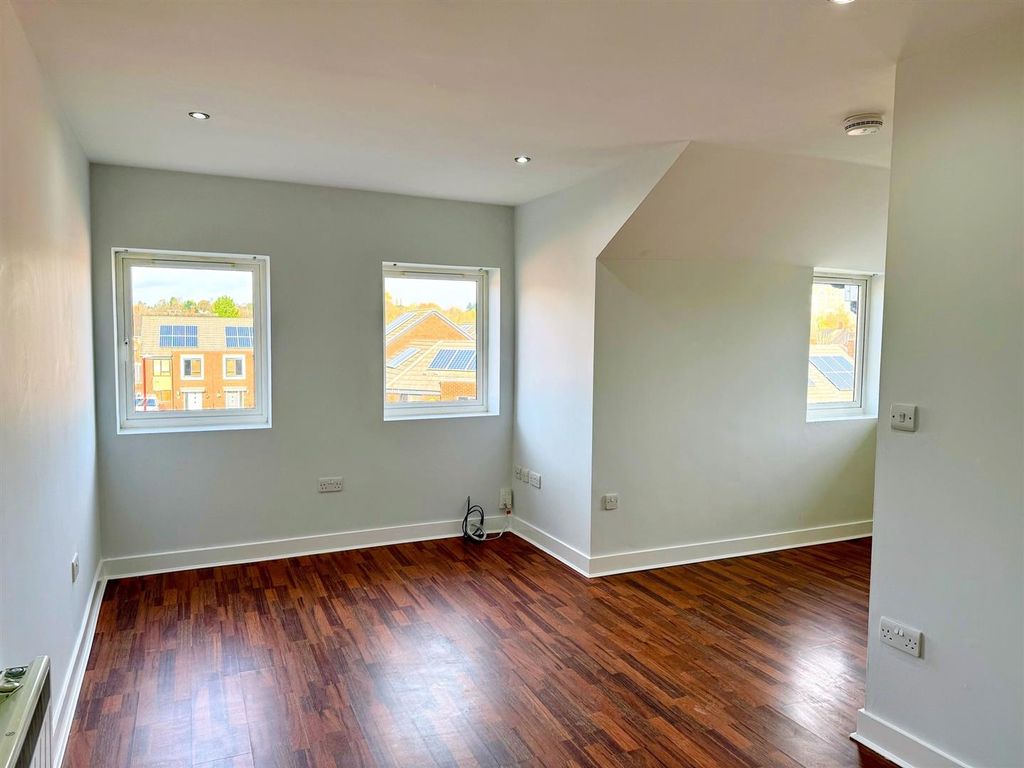 Property photo 2 of 12 Img_1758.Jpg