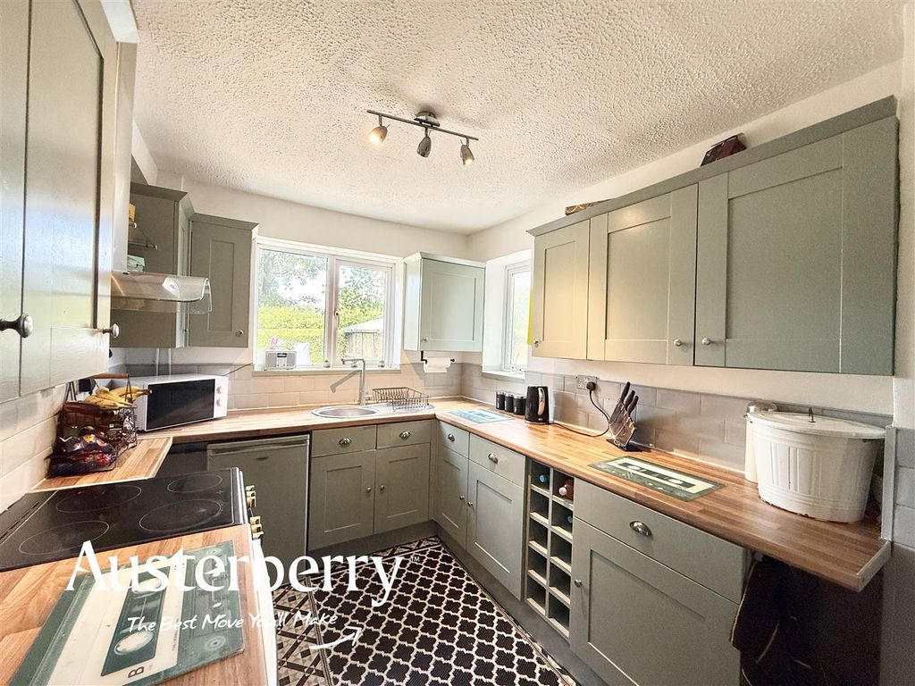 Property photo 3 of 24 Img_8004.Jpg