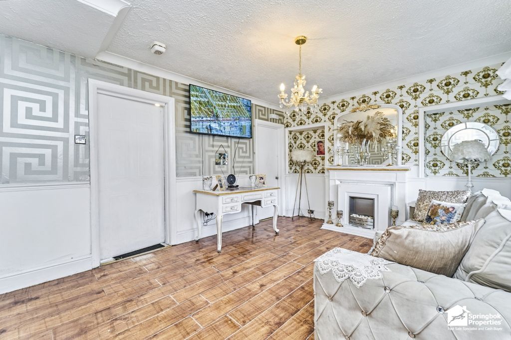 Property photo 3 of 16 Image 2