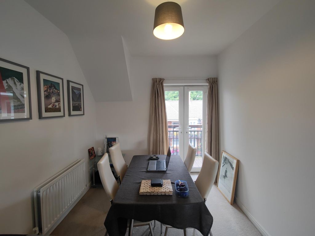 Property photo 3 of 8