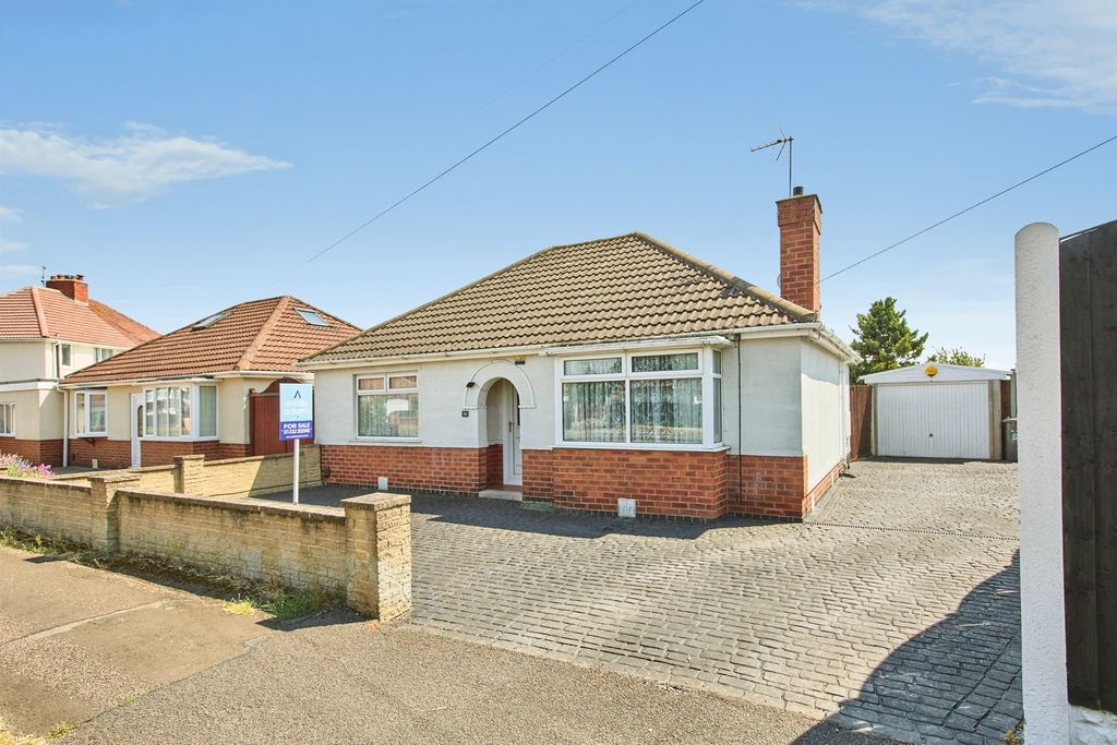 Property photo 1 of 20