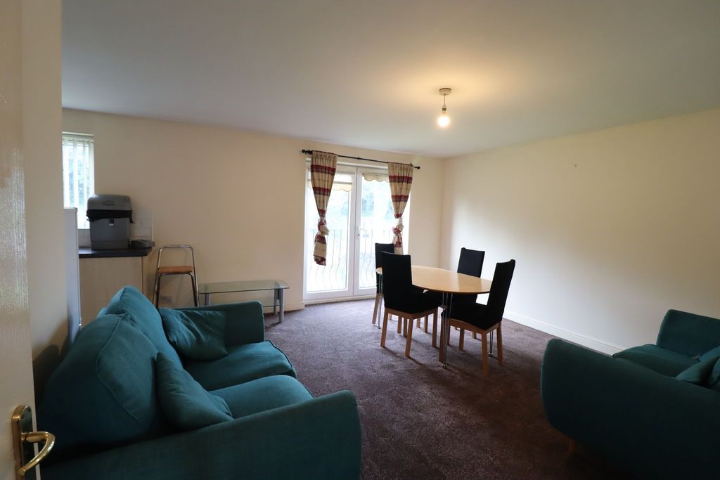 Property photo 3 of 12 Photograph 3