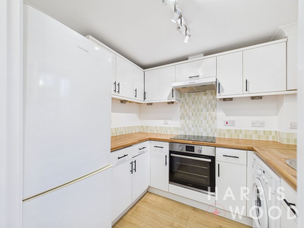 Property photo 2 of 22 4842392