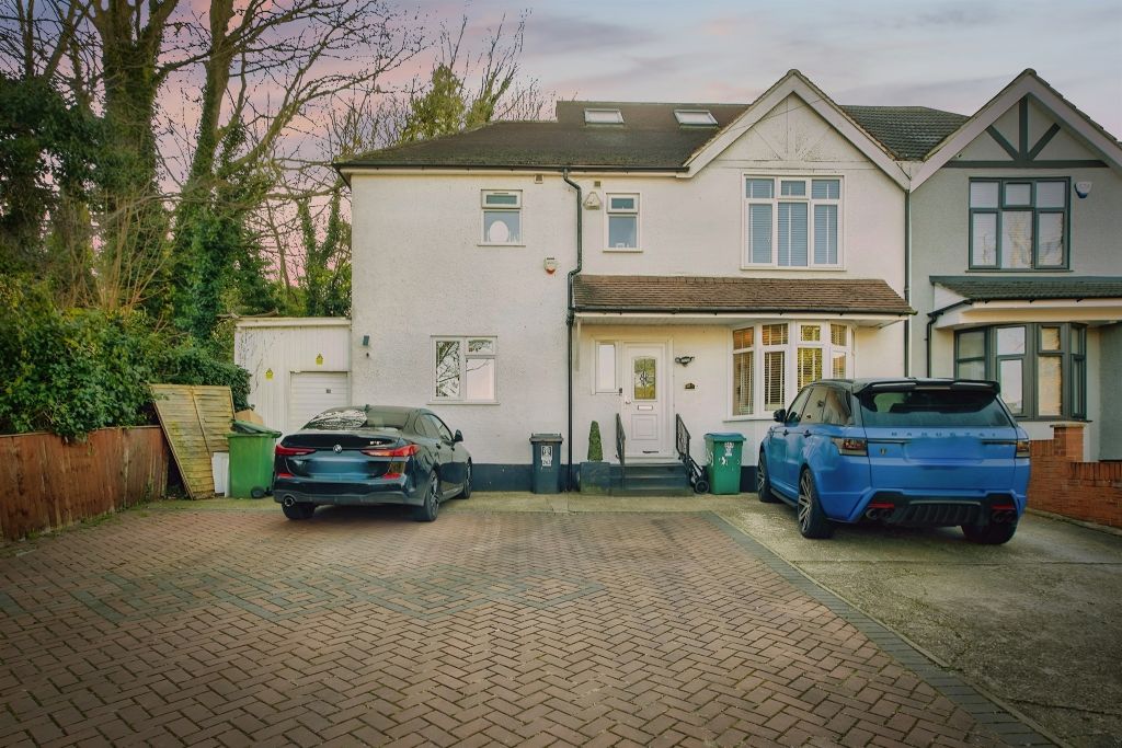 Property photo 1 of 18