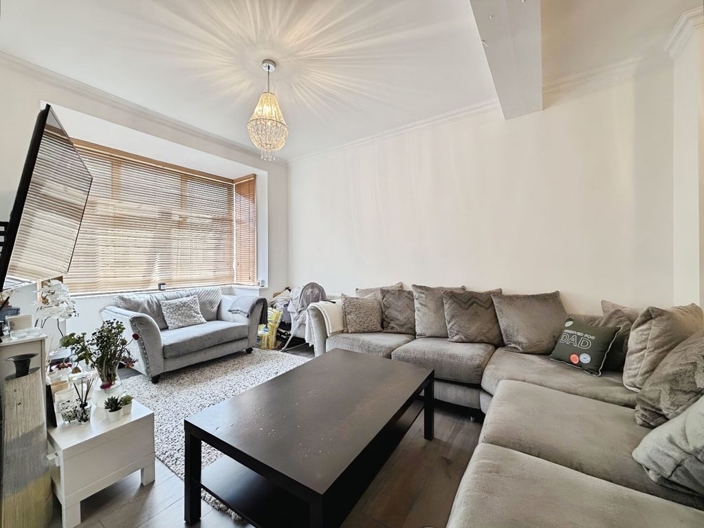 Property photo 1 of 12 01