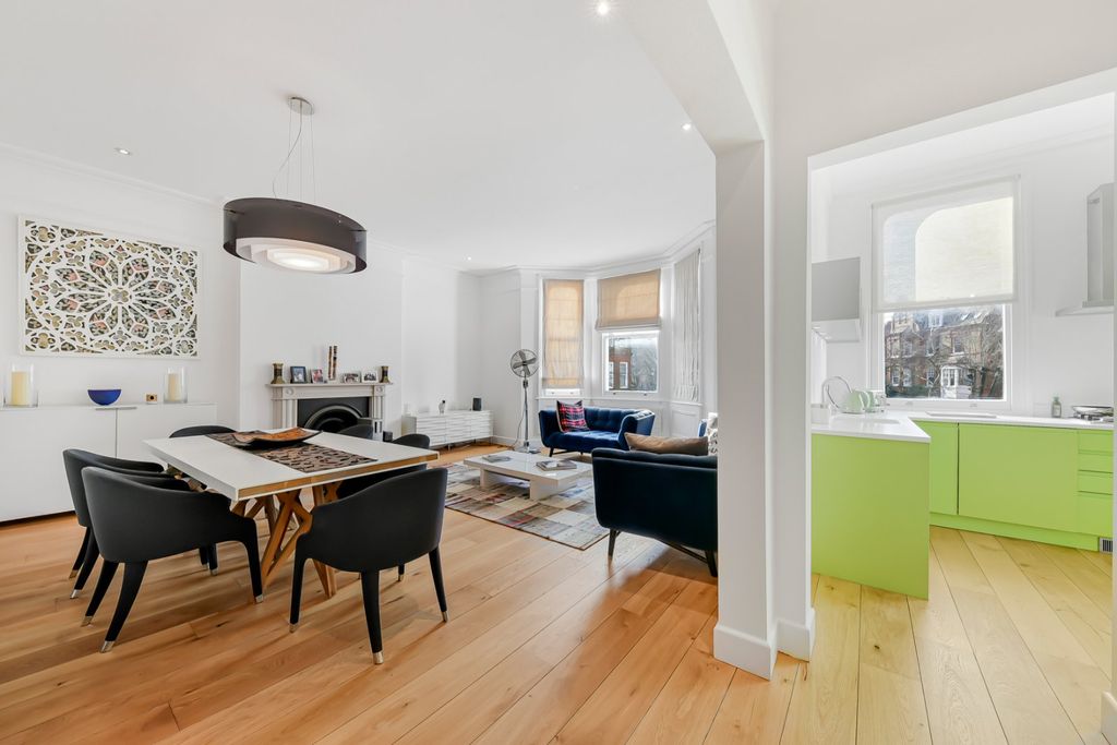 Property photo 3 of 14