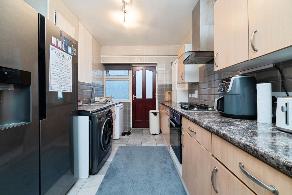 Property photo 3 of 16