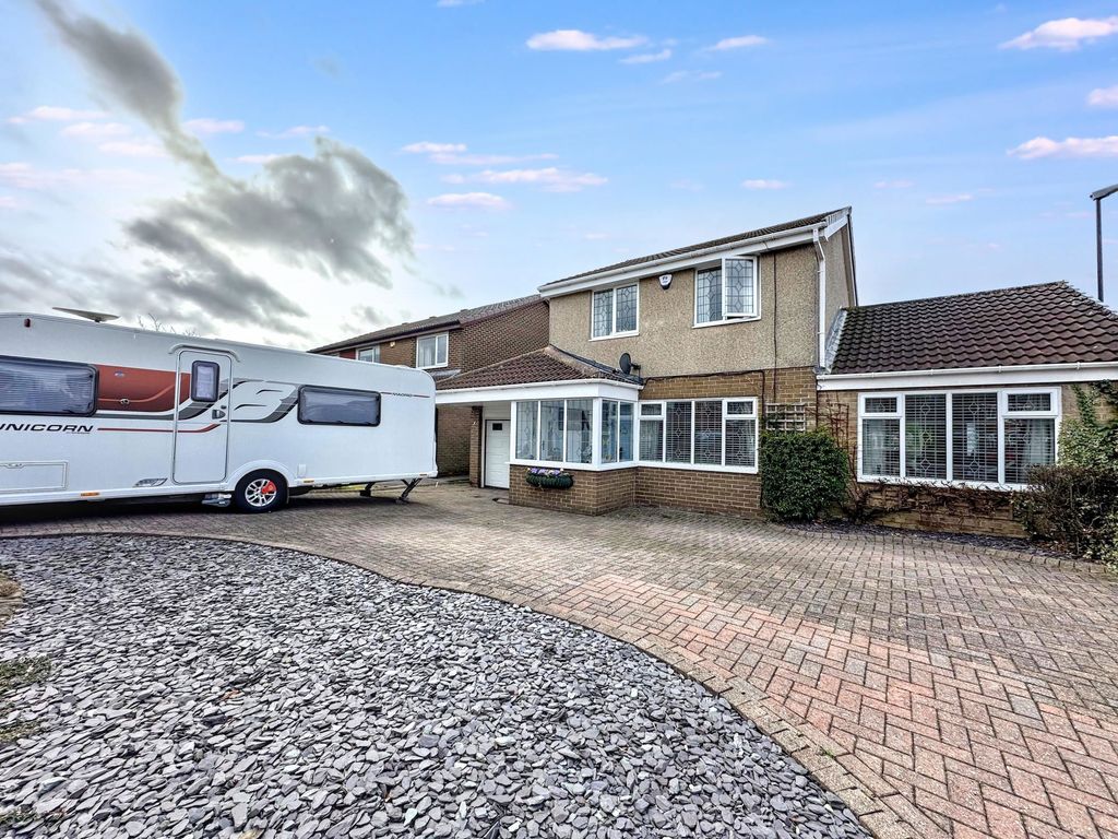 Property photo 2 of 26