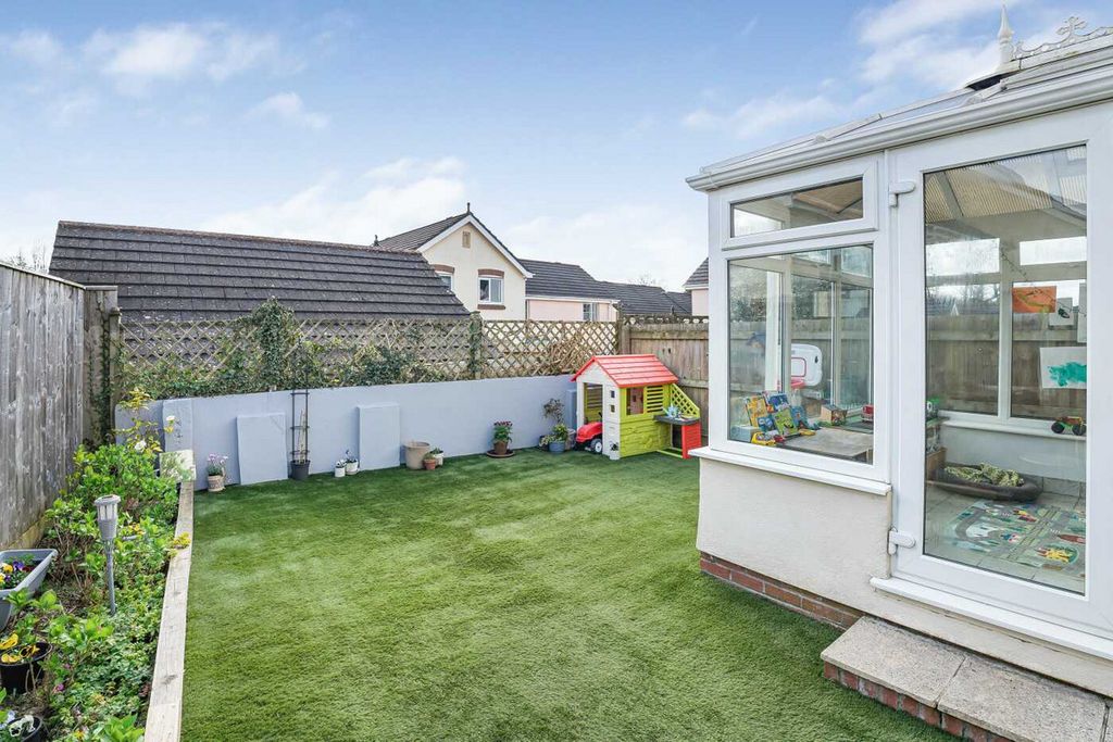 Property photo 3 of 14