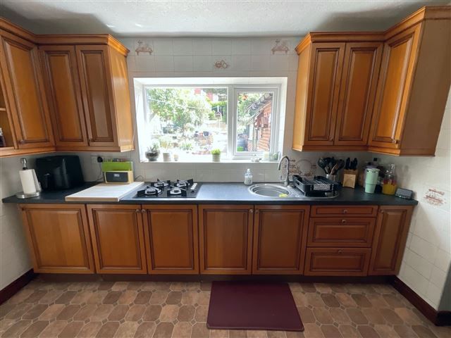 Property photo 2 of 21 Kitchen