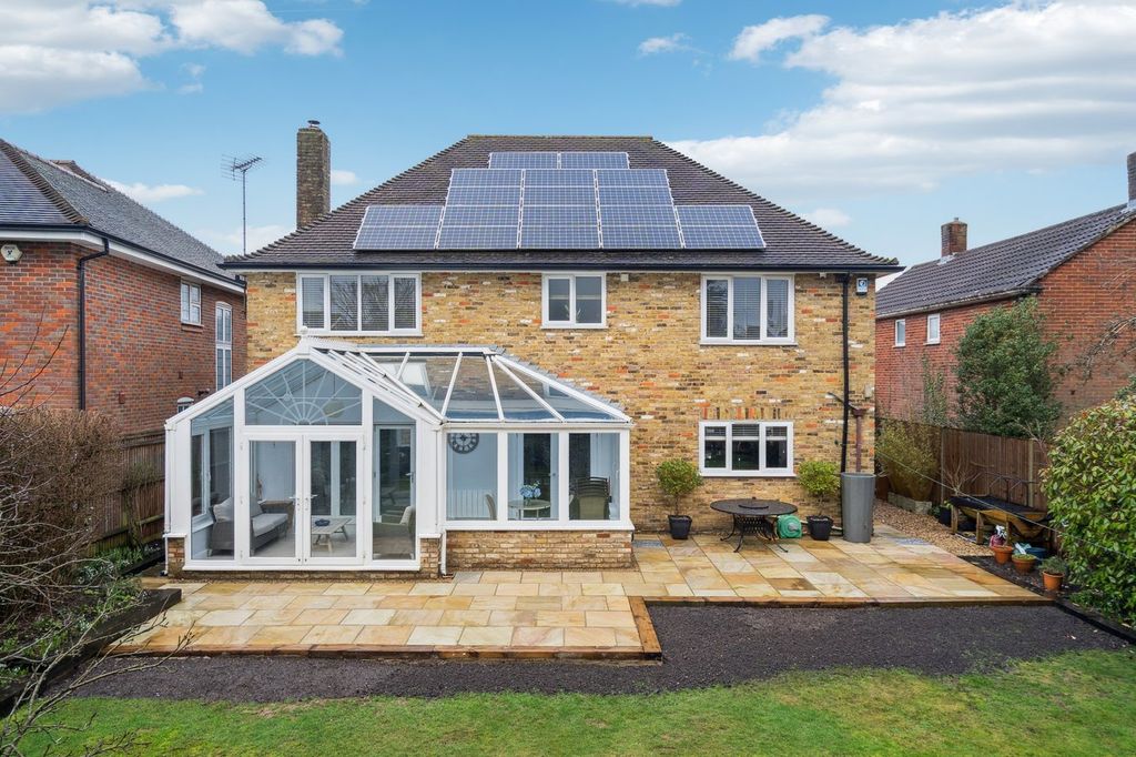 Property photo 1 of 20