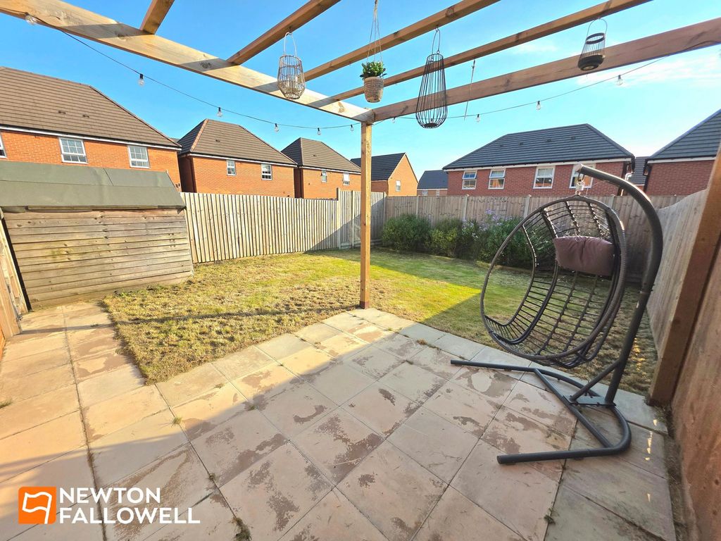 Property photo 2 of 21