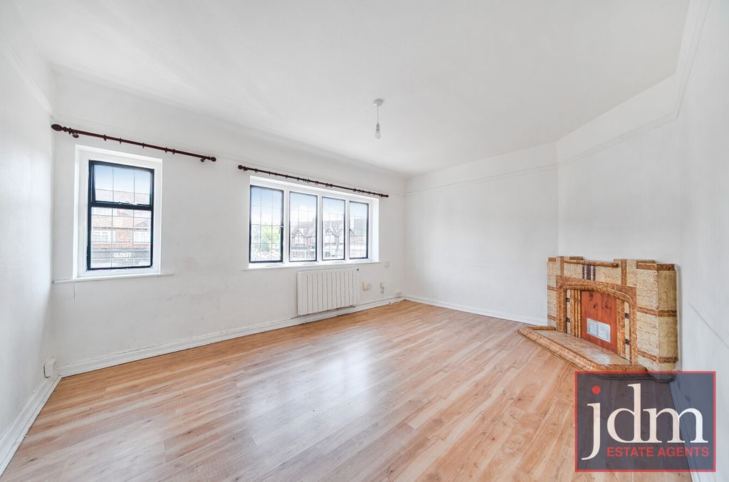 Property photo 3 of 10 Reception Room