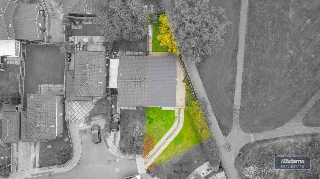 Property photo 2 of 27