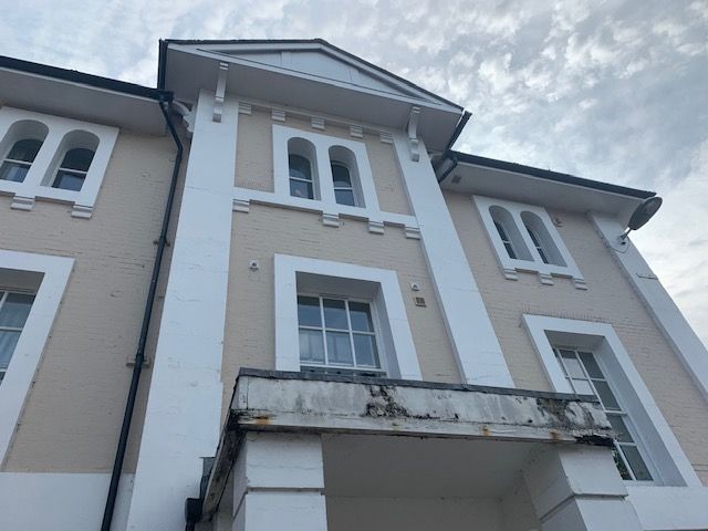 Property photo 1 of 3