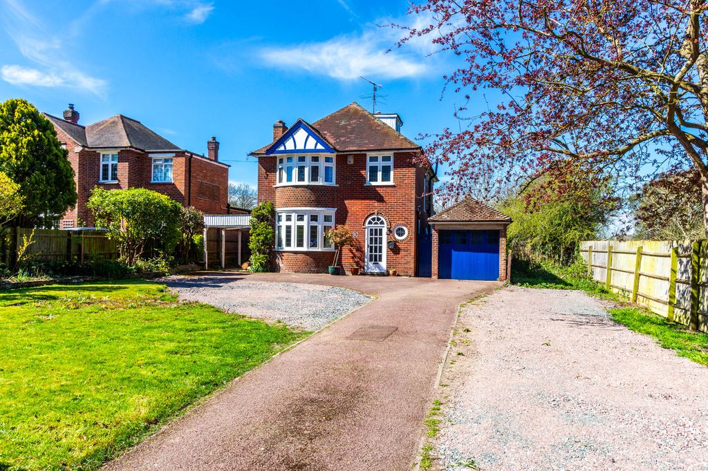 Property photo 1 of 20 Front