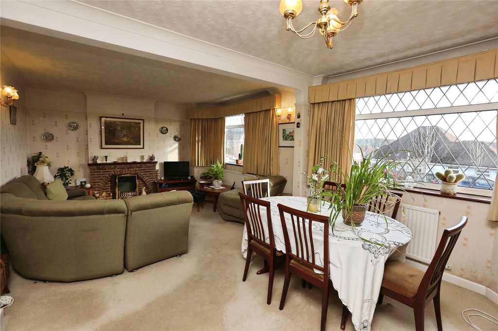 Property photo 2 of 21 Picture No. 01