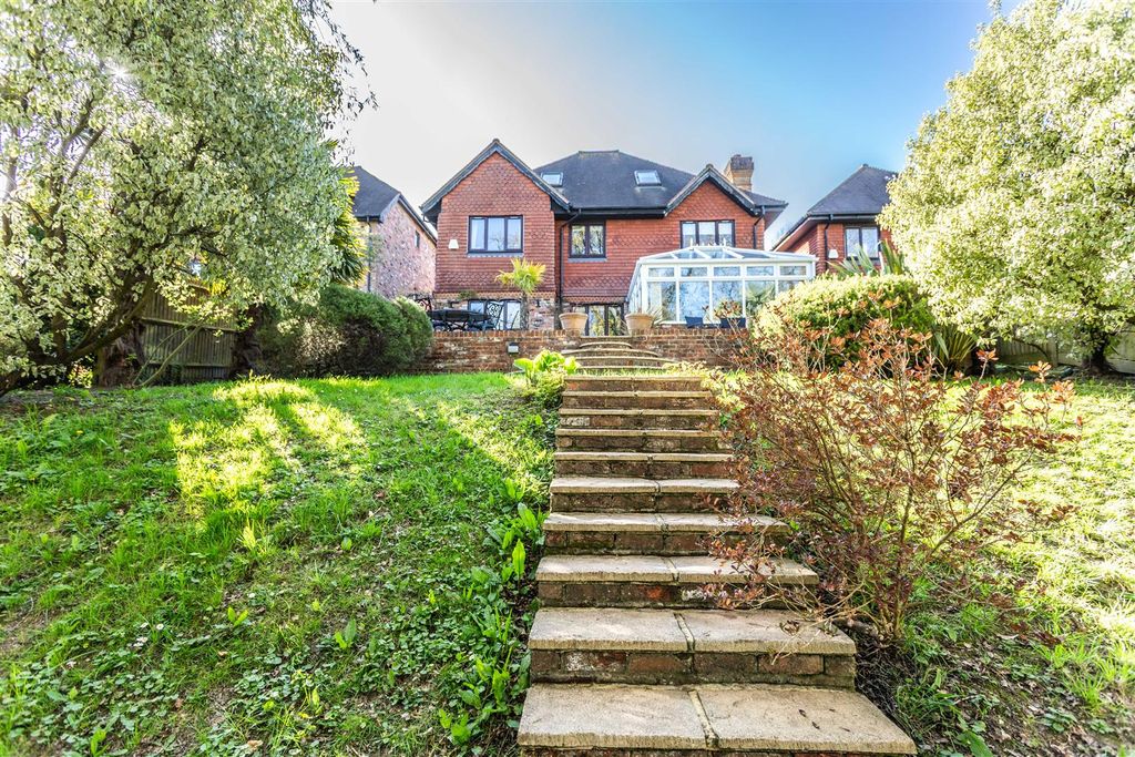 Additional image 19 of 5 bed detached house for saleThorntree Close, Heathfield TN21