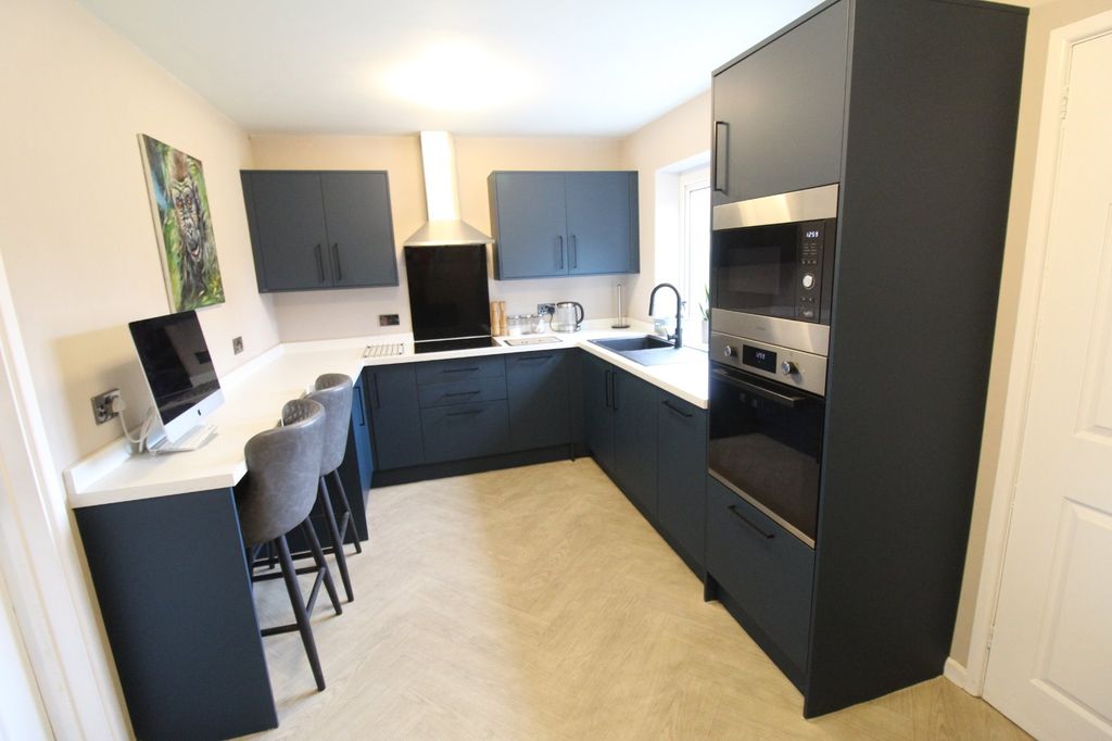 Property photo 3 of 10 Picture No. 13