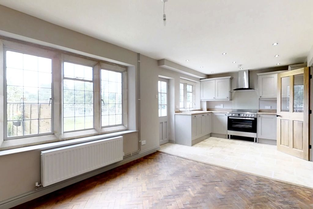 Property photo 2 of 10 59916